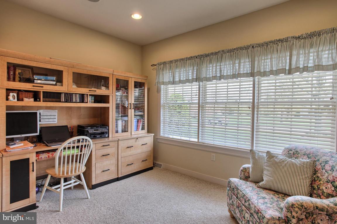 20 Deerfield Road Lancaster, PA 17603 - Photo 17 of 36 Gallery Image 17