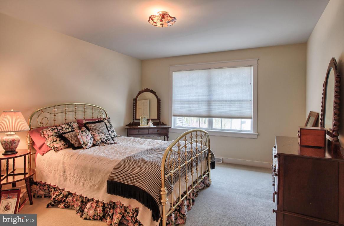 20 Deerfield Road Lancaster, PA 17603 - Photo 22 of 36 Gallery Image 22