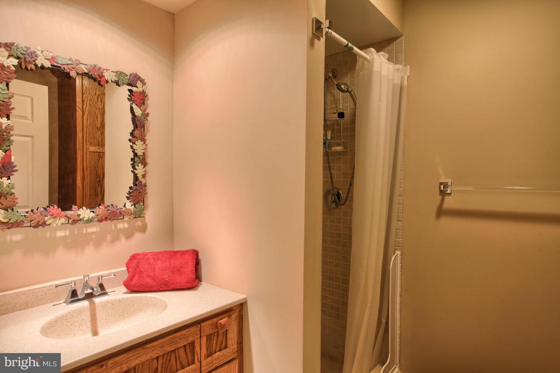 20 Deerfield Road Lancaster, PA 17603 - Photo 32 of 36 Gallery Image 32
