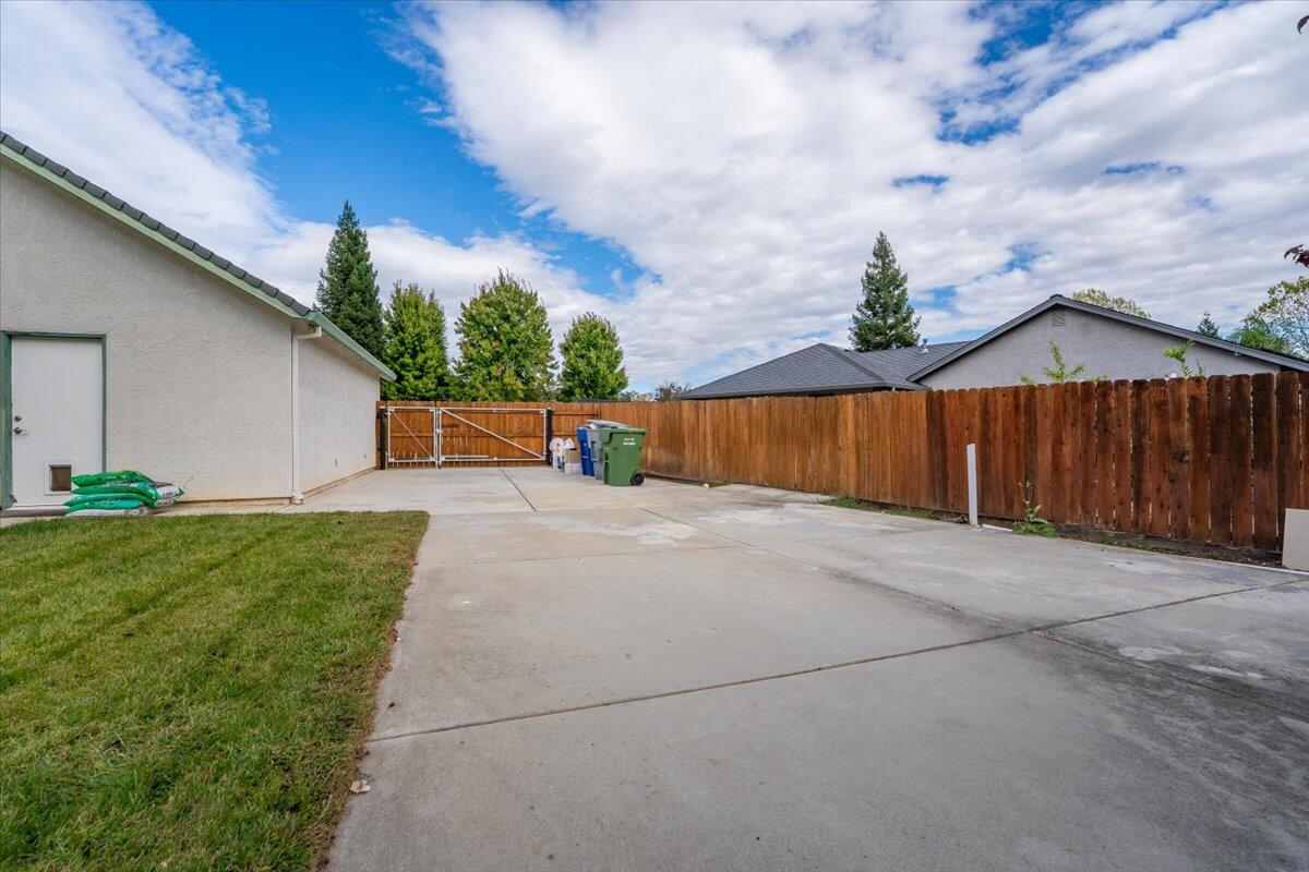 7728 Pit Road Redding, CA 96001 - Photo 28 of 32 44-7728 Pit Rd - E-27