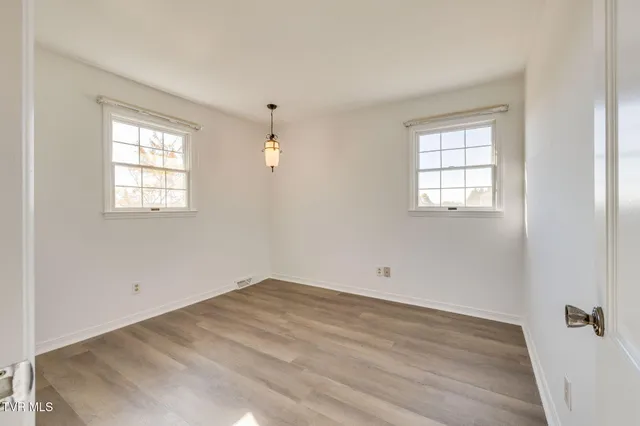 $499,900 | 107 Mountain View Circle, Piney Flats, TN 37686