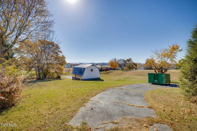 $499,900 | 107 Mountain View Circle, Piney Flats, TN 37686