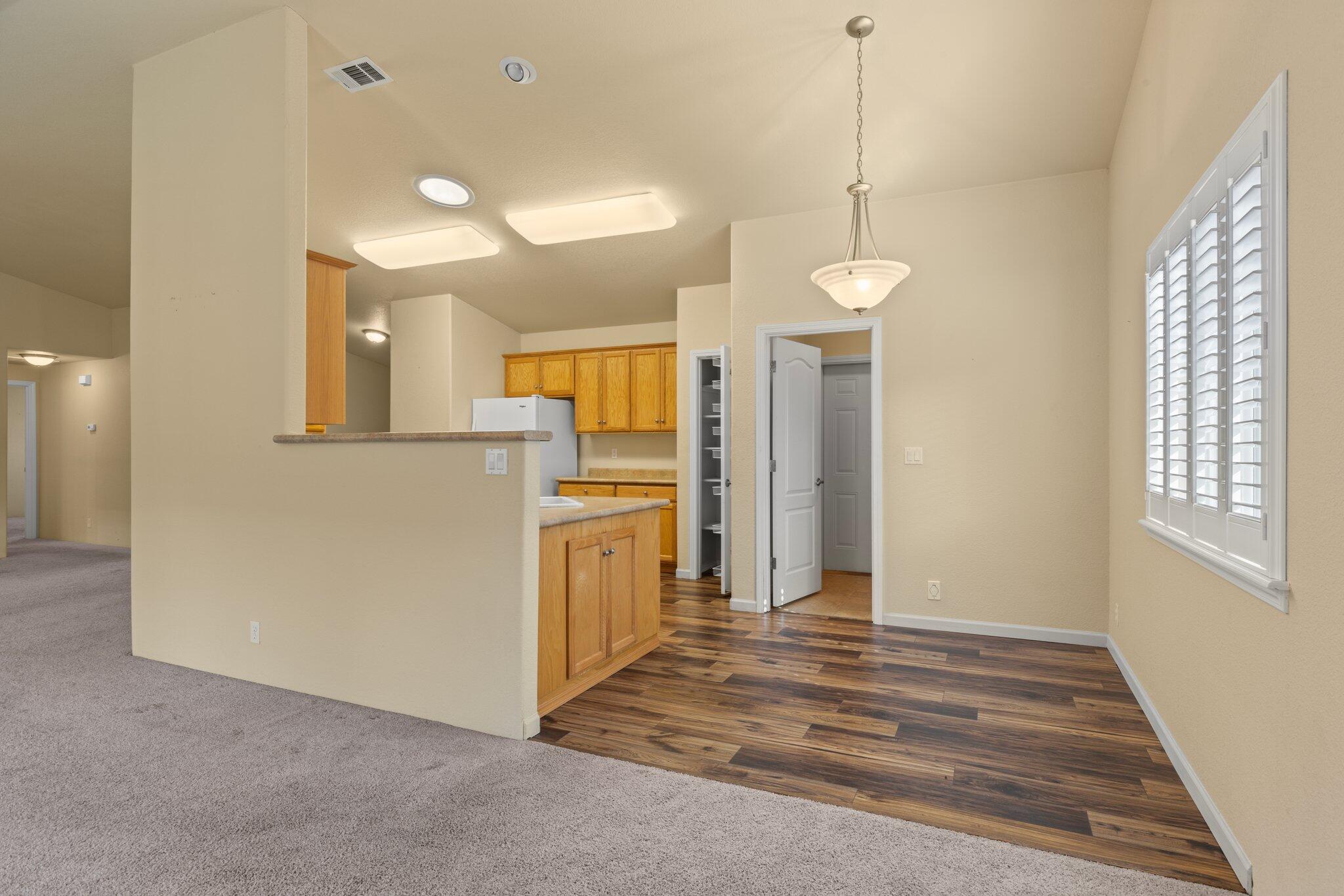 935 West Harbeck Road Grants Pass, OR 97527 - Photo 8 of 27 13-web-or-mls-WCIL0074