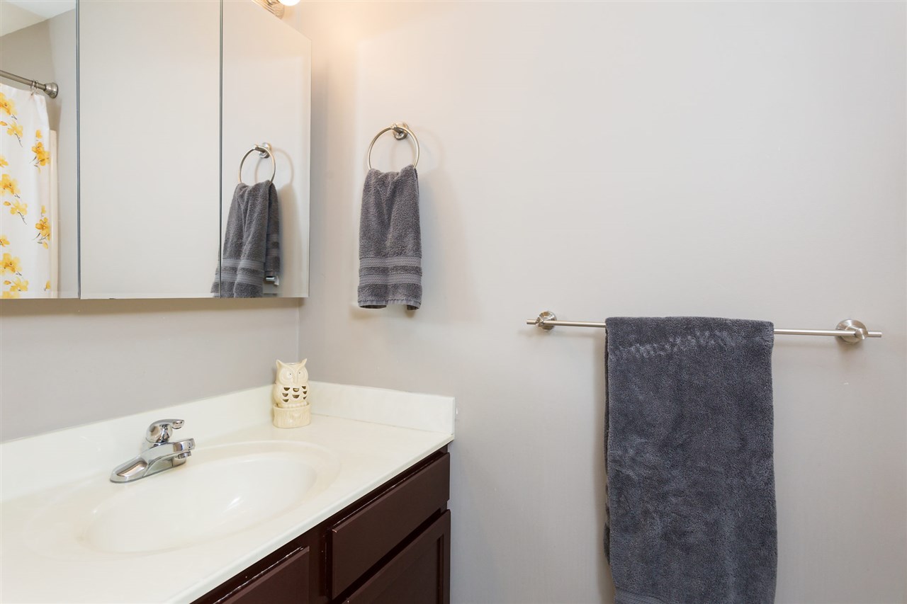 9 Elizabeth Road, Unit 9 South Berwick, ME 03908 - Photo 23 of 33 Gallery Image 23