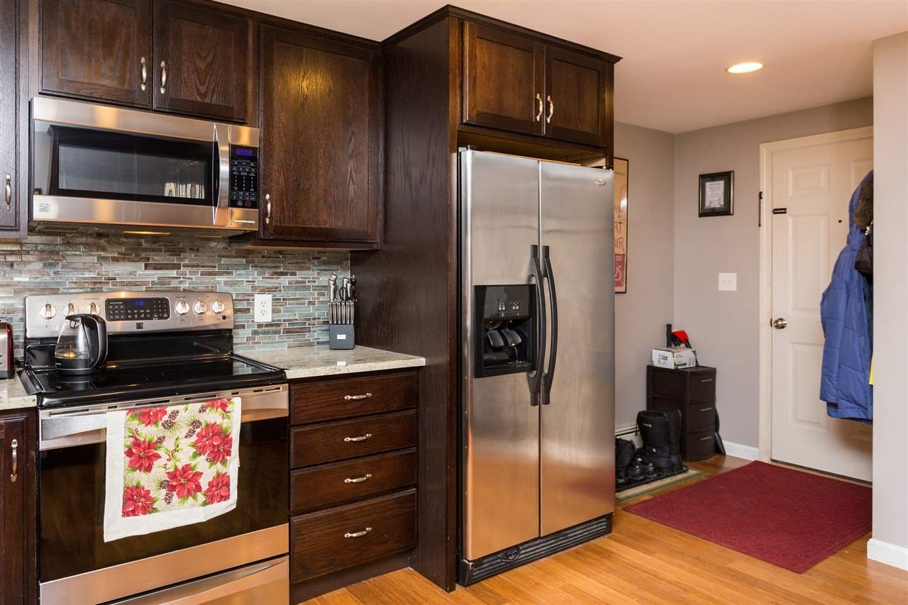 9 Elizabeth Road, Unit 9 South Berwick, ME 03908 - Photo 4 of 33 Gallery Image 4