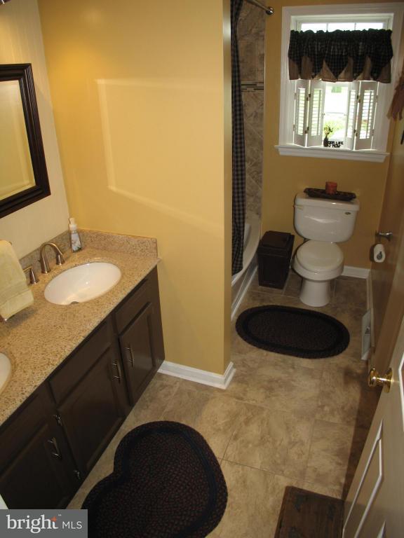41 Stuart Run Road Quarryville, PA 17566 - Photo 8 of 25 Gallery Image 8