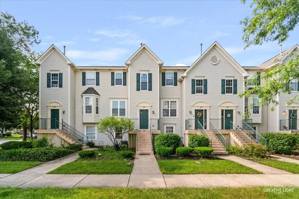 $265,000 | 1805 Grandview Place, Unit 1805, Montgomery, IL 60538
