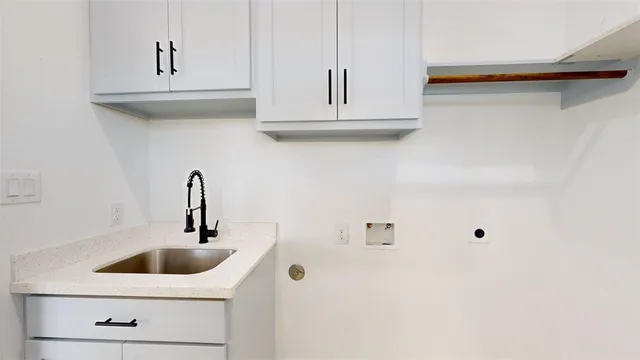 $389,000 | 4867 North Oakland Lane, Bryan, TX 77808