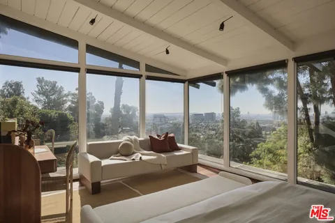 $2,725,000 | 2055 North Gramercy Place, Los Angeles, CA 90068