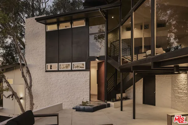$2,525,000 | 2055 North Gramercy Place, Los Angeles, CA 90068