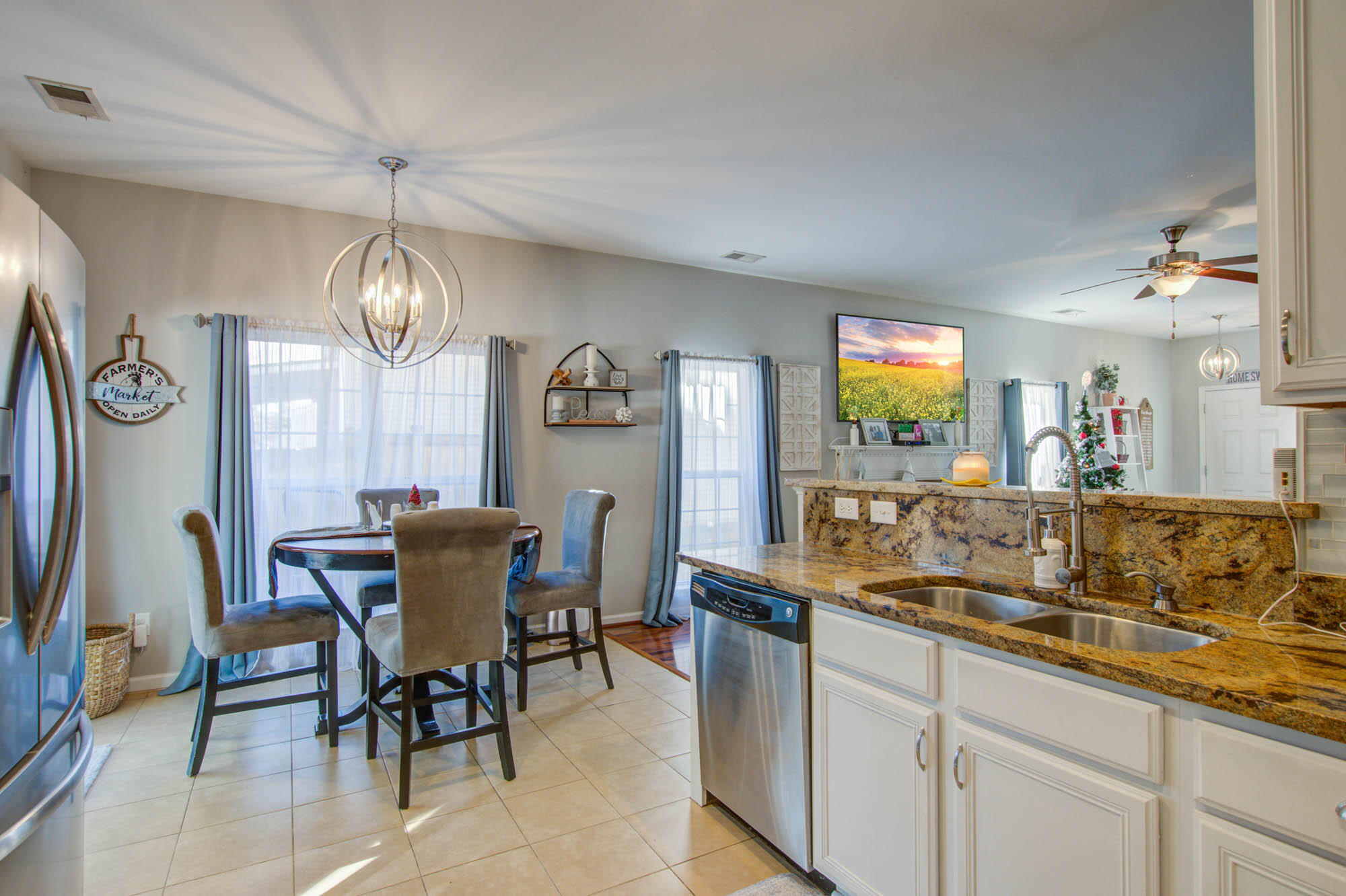 220 Island Green Road Goose Creek, SC 29445 - Photo 14 of 27 220 Island Green (15)