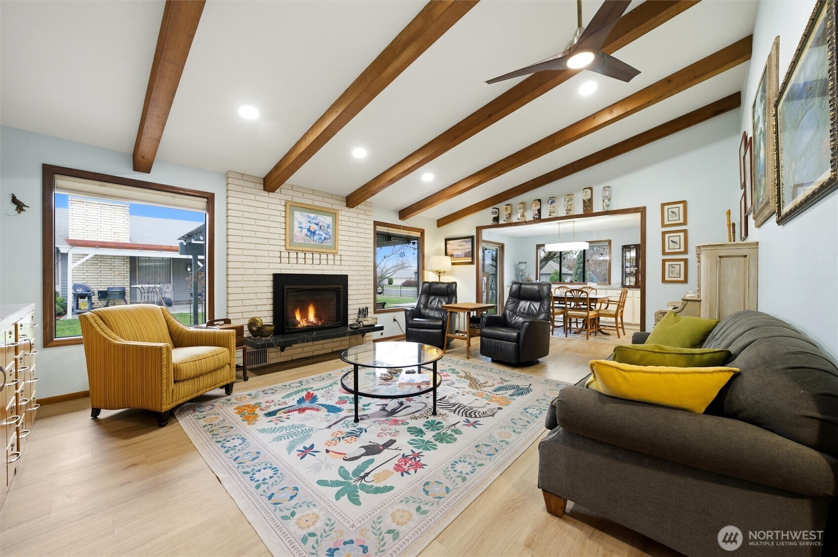 1390 Highland Road Walla Walla, WA 99362 - Photo 6 of 40 a living room with furniture fireplace and a large window