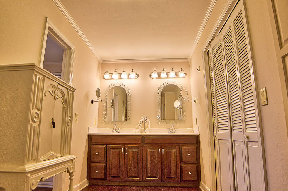 1581 Chattanooga Valley Road Flintstone, GA 30725 - Photo 54 of 82 master bath