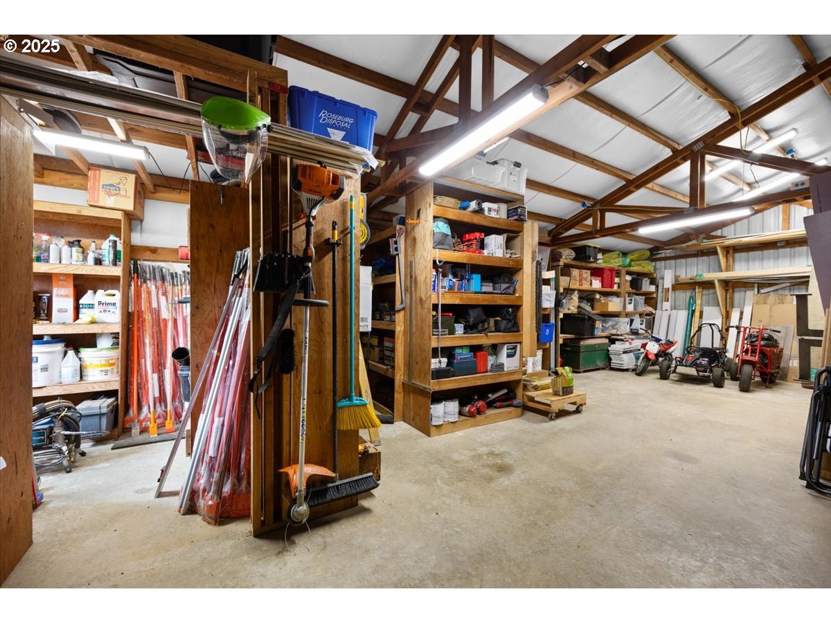 1471 Joelson Road Umpqua, OR 97486 - Photo 35 of 46 Gallery Image 35