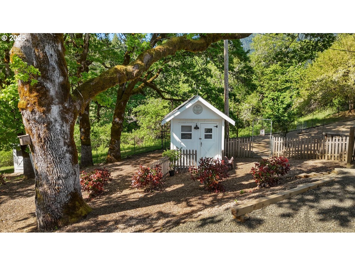 1471 Joelson Road Umpqua, OR 97486 - Photo 36 of 46 Gallery Image 36