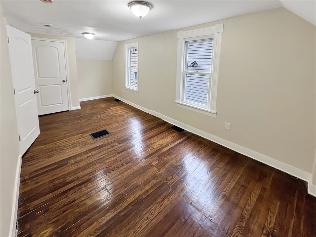 103 Middlesex Street Springfield, MA 01109 - Photo 24 of 28 Gallery Image 24