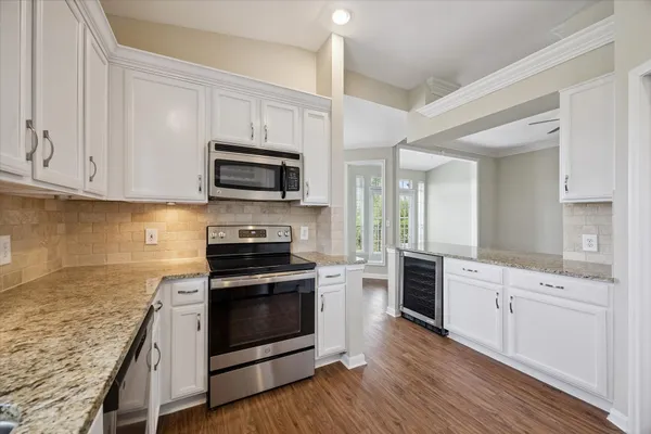 $2,180 | 5353 Memorial Drive, Unit 3062, Houston, TX 77007