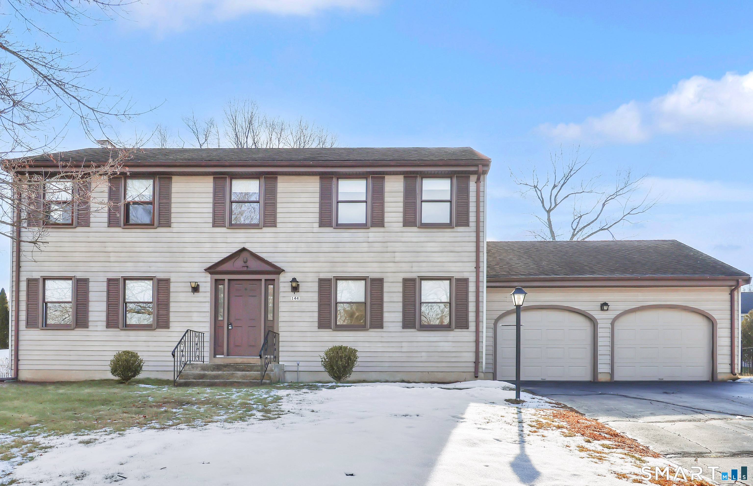 144 Lexington Road Glastonbury, CT 06033 - Photo 2 of 29