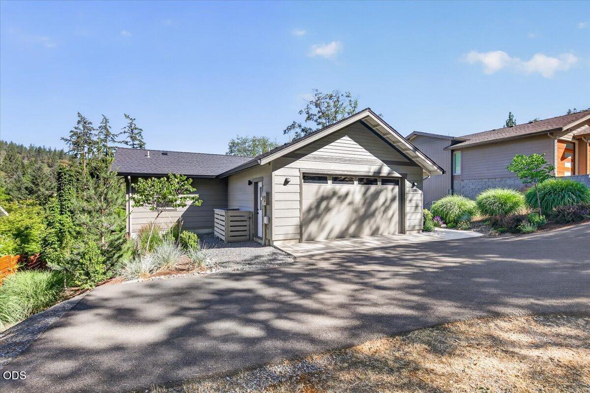 1300 Andrews Road Jacksonville, OR 97530 - Photo 46 of 53