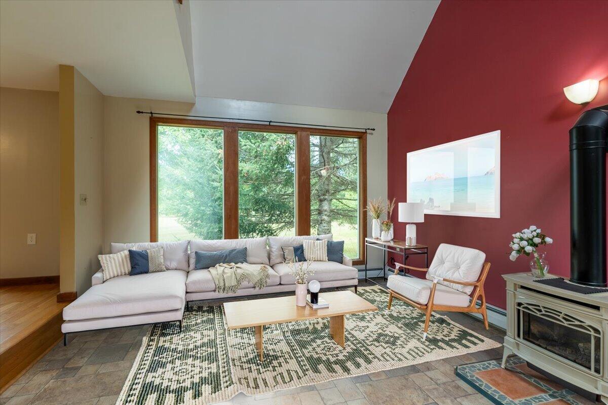 33 Hunt Road Vassalboro, ME 04989 - Photo 11 of 27 107-Staged 3