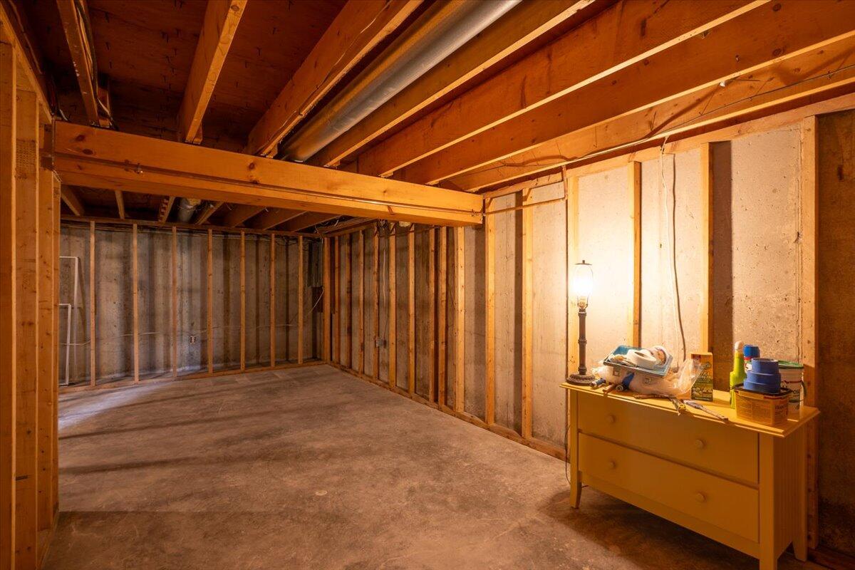 33 Hunt Road Vassalboro, ME 04989 - Photo 24 of 27 029-33 Hunt Rd-28