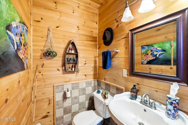 $895,000 | 625 Goods Drive, Kingsport, TN 37663