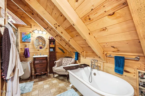 $895,000 | 625 Goods Drive, Kingsport, TN 37663