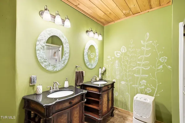 $895,000 | 625 Goods Drive, Kingsport, TN 37663