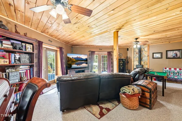 $895,000 | 625 Goods Drive, Kingsport, TN 37663