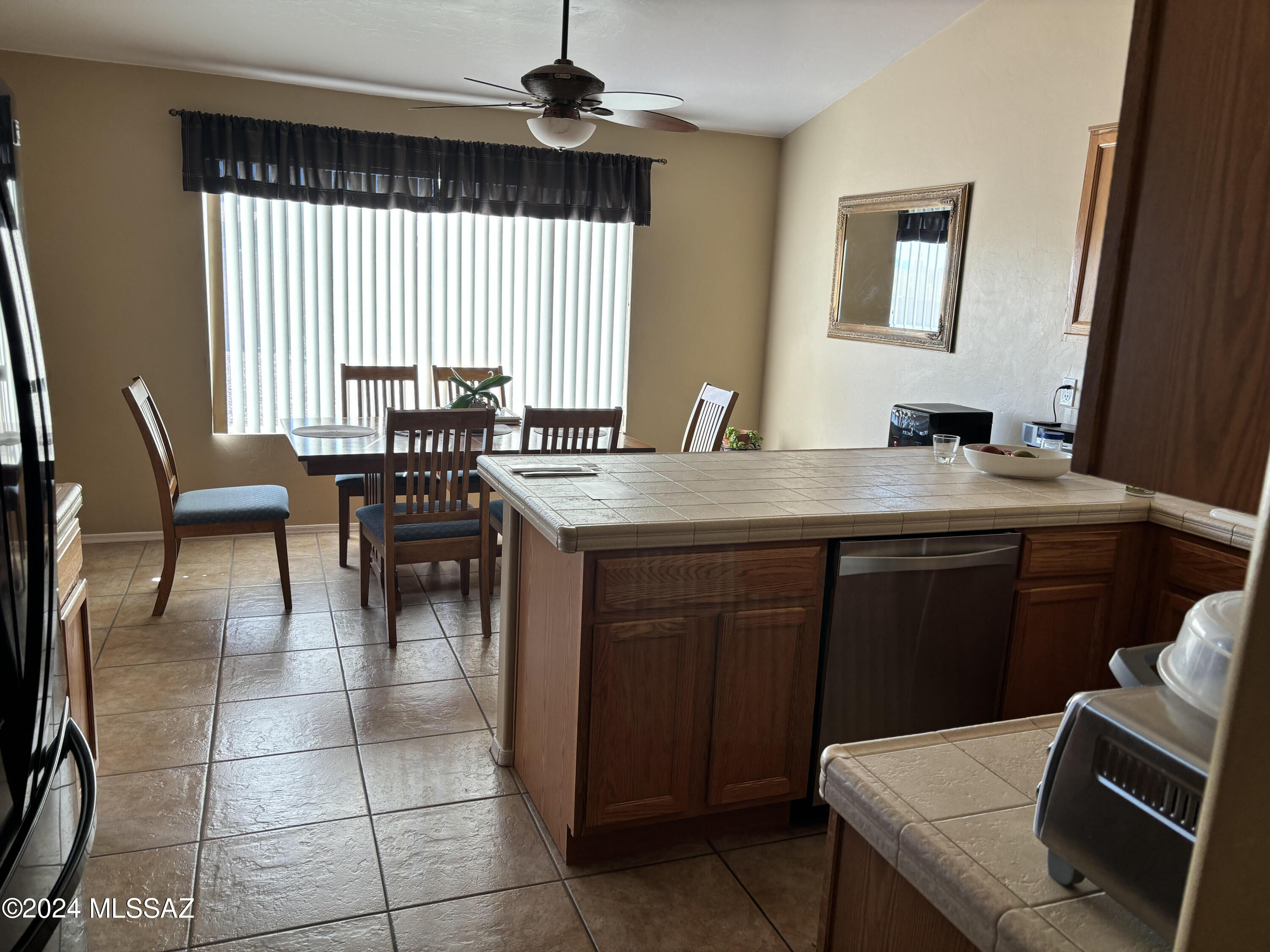 361 Via Capri Rio Rico, AZ 85648 - Photo 6 of 11