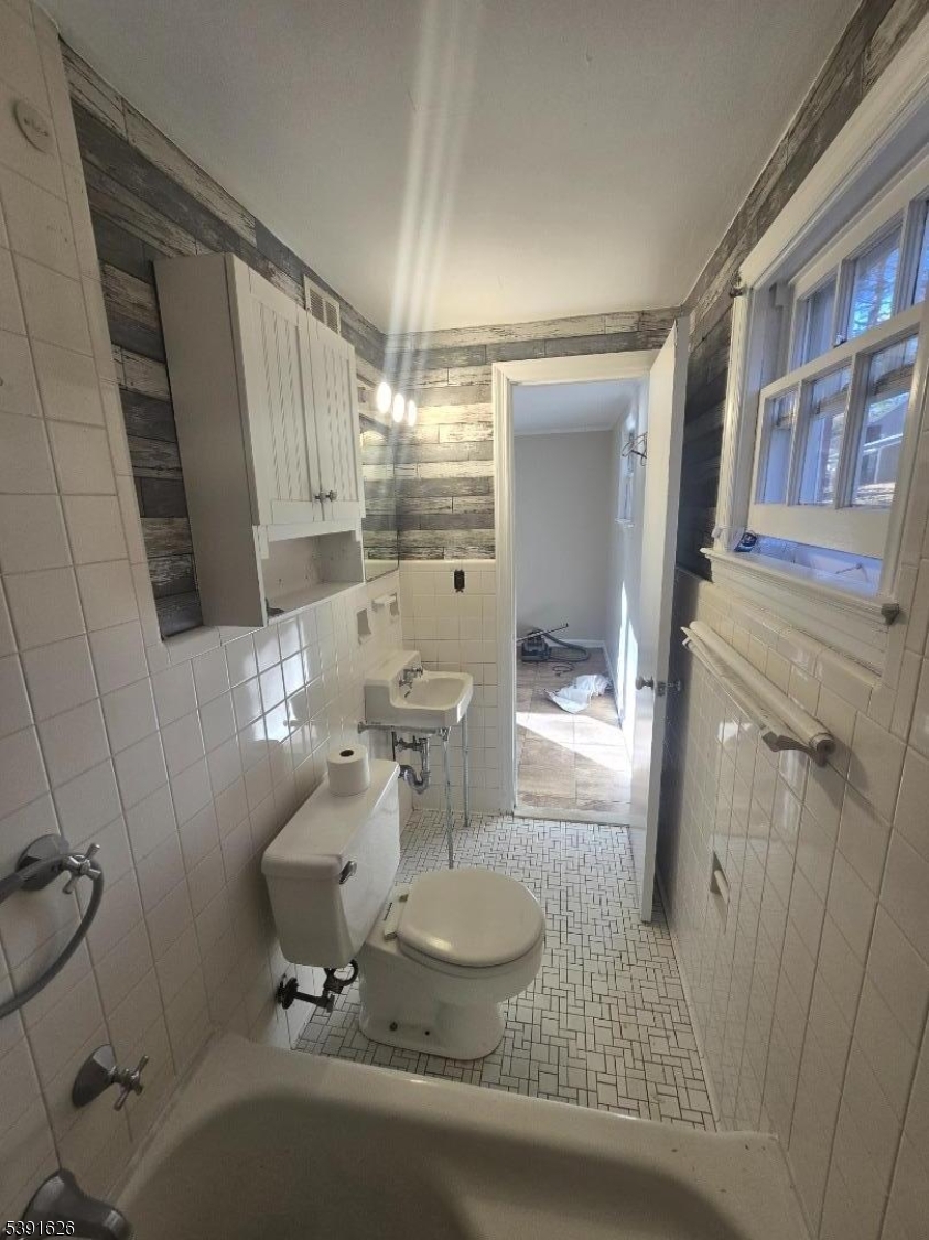 62 Gaston Road Morristown, NJ 07960 - Photo 17 of 23 a dining room with furniture and window