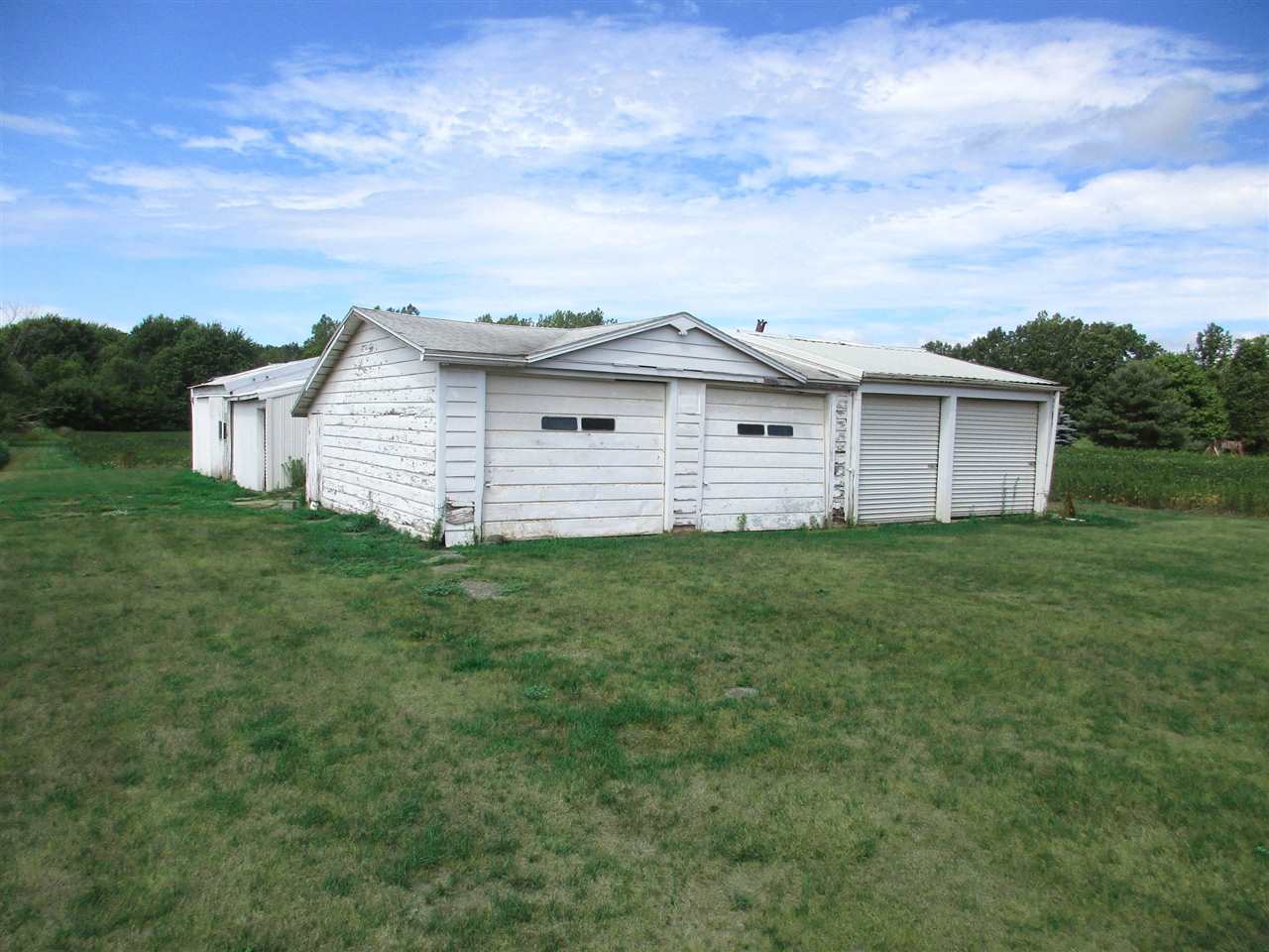 3926 South County Line Road Durand, MI 48429 - Photo 33 of 38 31300239-32.JPG