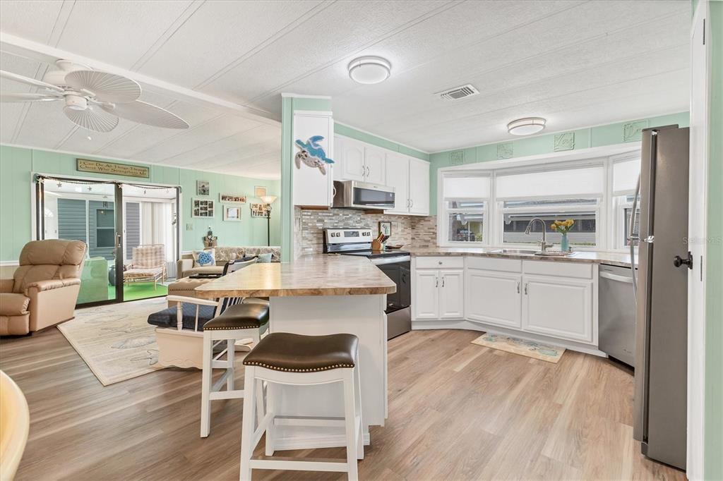 4312 14th Street East Ellenton, FL 34222 - Photo 14 of 48