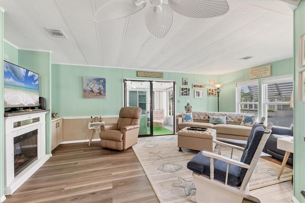 4312 14th Street East Ellenton, FL 34222 - Photo 8 of 48