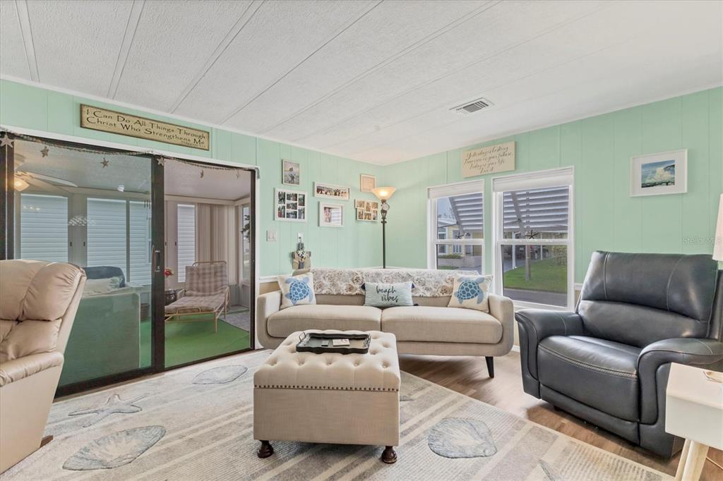 4312 14th Street East Ellenton, FL 34222 - Photo 9 of 48