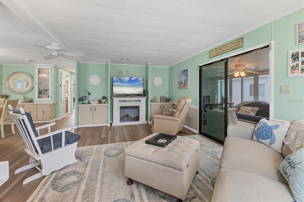 4312 14th Street East Ellenton, FL 34222 - Photo 10 of 48