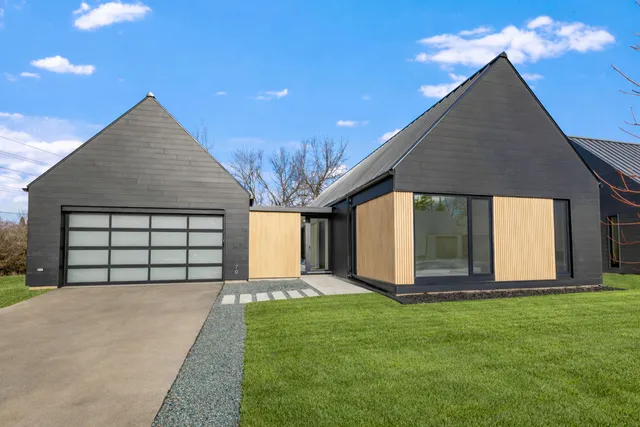 $3,850 | 1170 Harmony Court, Grafton, WI 53024