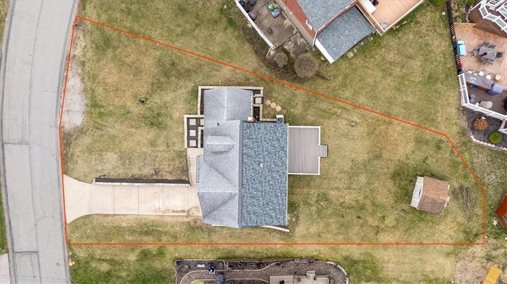 44 Ruthfred Drive Pittsburgh, PA 15241 - Photo 29 of 29 a bathroom with a shower