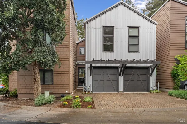 $1,349,783 | 532 Grove Street, Healdsburg, CA 95448