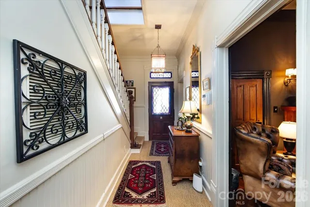 $950,000 | 400 North Poplar Street, Charlotte, NC 28202