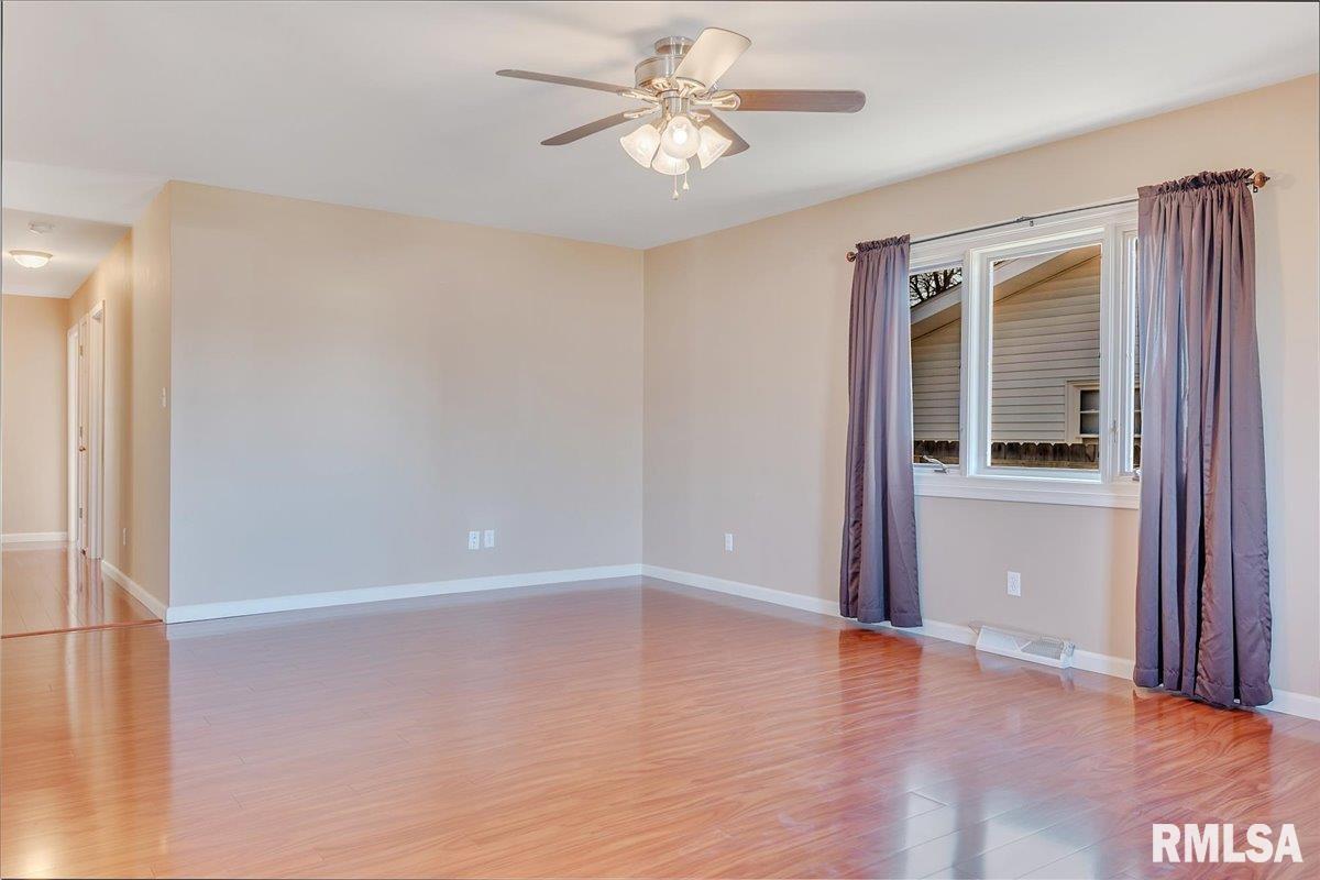 105 Nottingham Road Springfield, IL 62704 - Photo 15 of 30