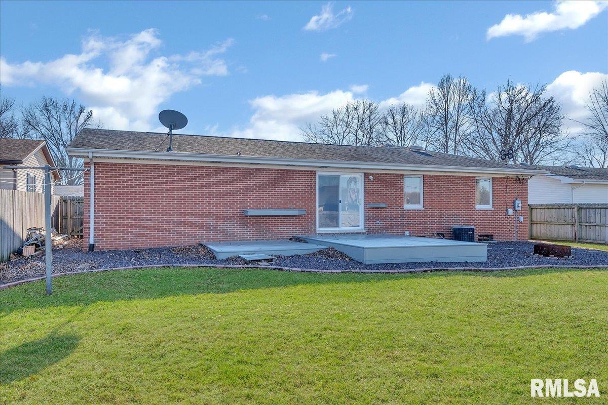 105 Nottingham Road Springfield, IL 62704 - Photo 27 of 30
