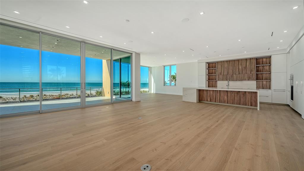 6489 Gulfside Road Longboat Key, FL 34228 - Photo 14 of 65