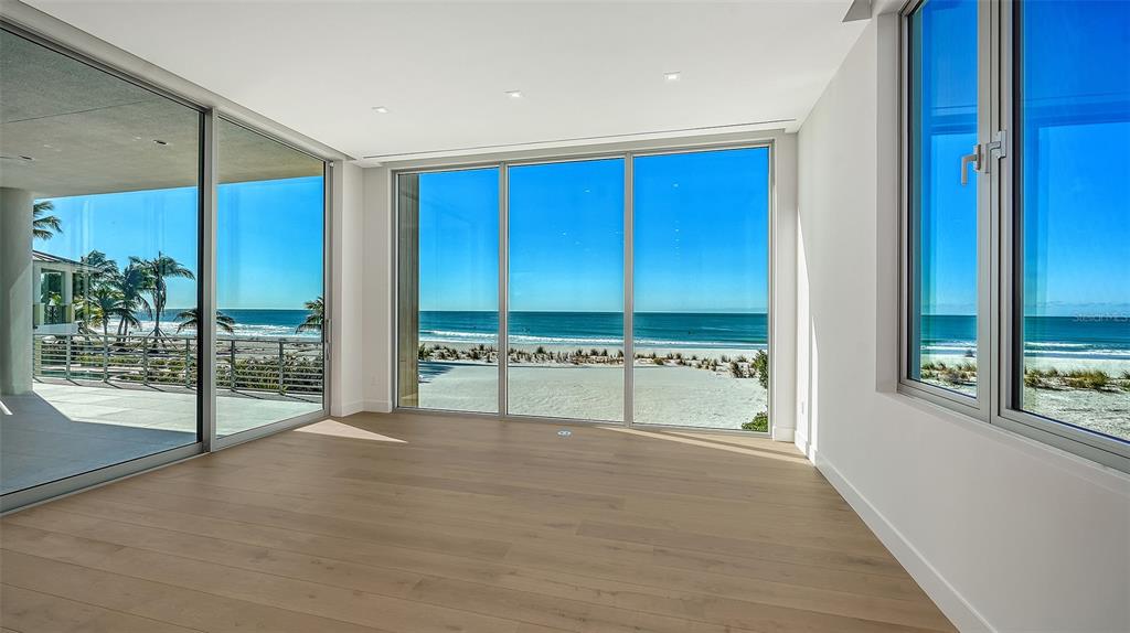 6489 Gulfside Road Longboat Key, FL 34228 - Photo 19 of 65
