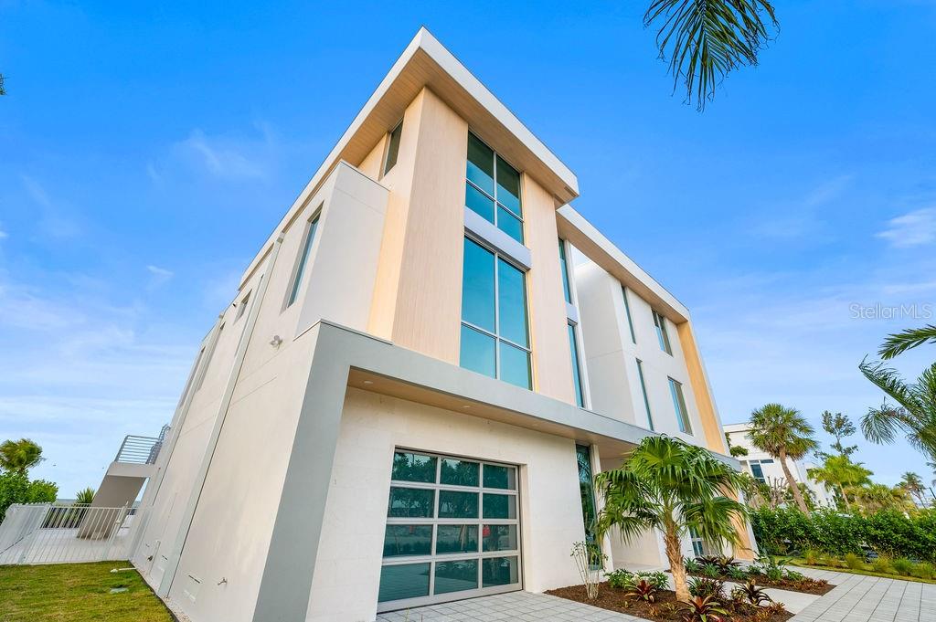 6489 Gulfside Road Longboat Key, FL 34228 - Photo 5 of 65