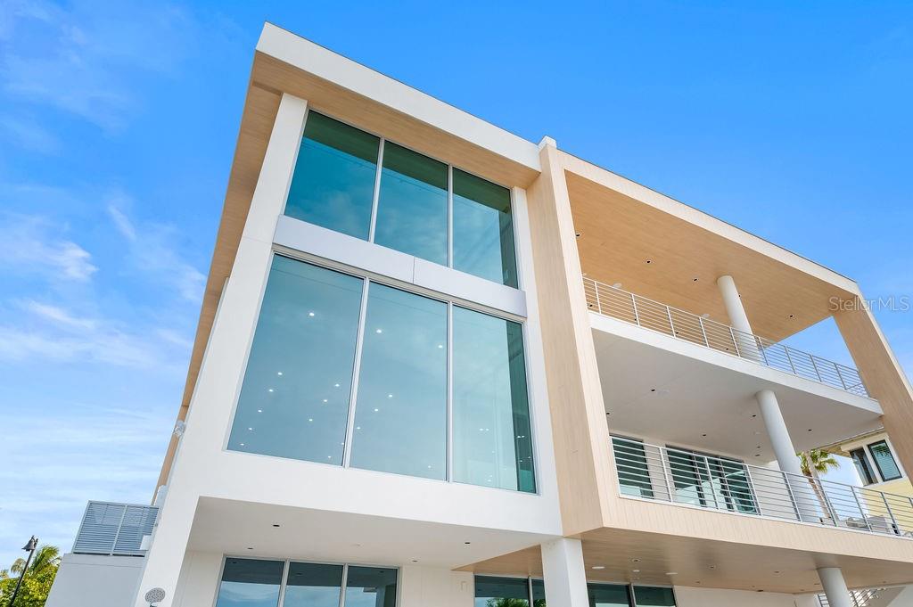 6489 Gulfside Road Longboat Key, FL 34228 - Photo 6 of 65