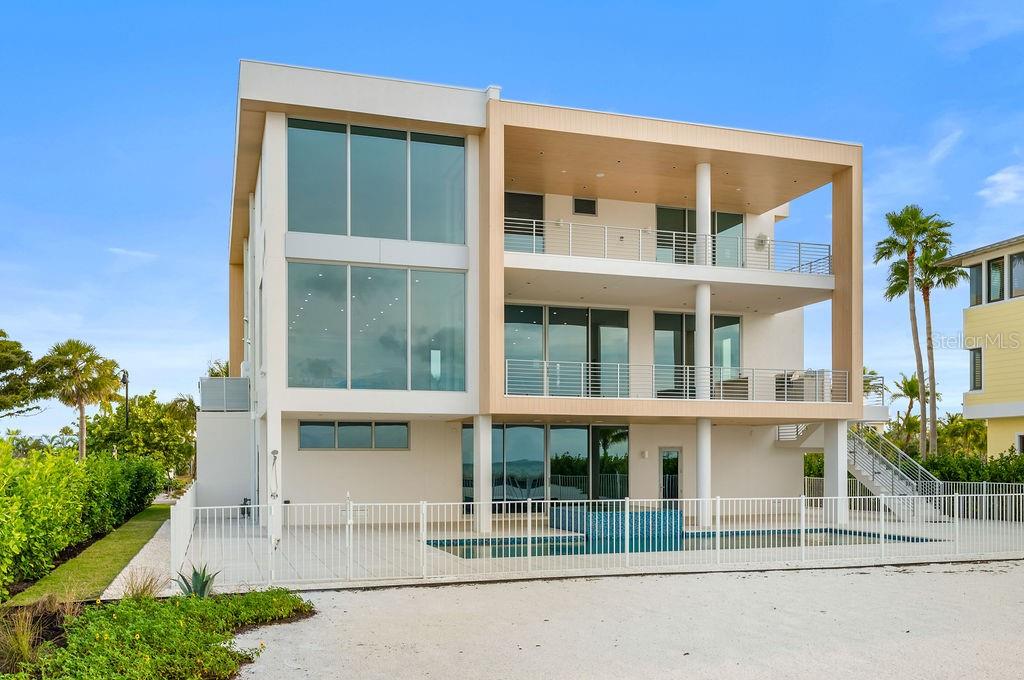 6489 Gulfside Road Longboat Key, FL 34228 - Photo 7 of 65