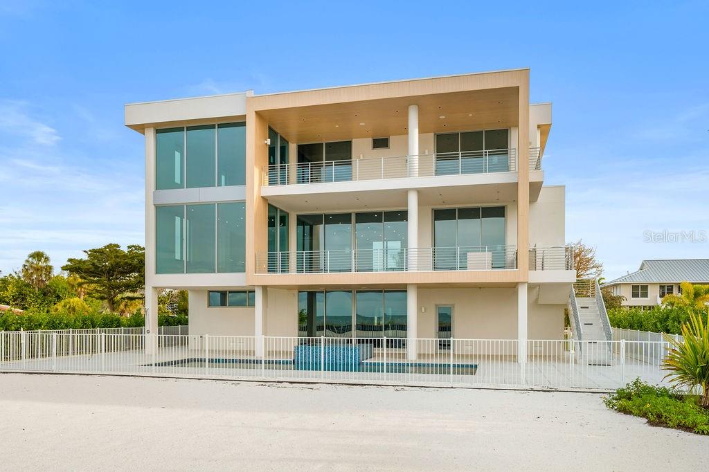 6489 Gulfside Road Longboat Key, FL 34228 - Photo 8 of 65
