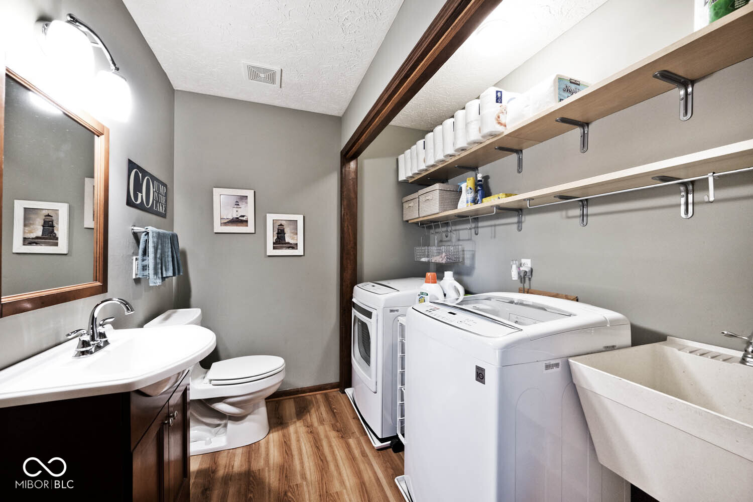 3003 East 56th Street Indianapolis, IN 46220 - Photo 20 of 59