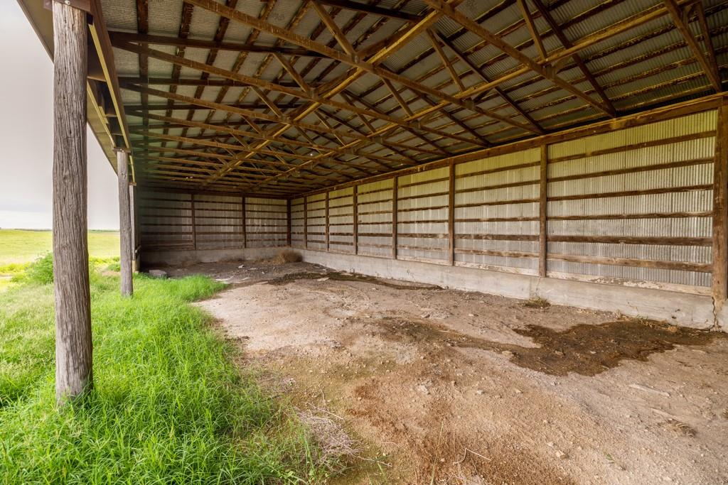 2680 Grants Villa Road Victoria, KS 67671 - Photo 87 of 91